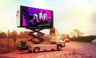 Attract more traffic with an eye catching LED screen truck