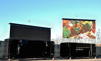 The key to flexible use lies in the design and features of the LED screen container, such as easy setup, mobility, and compatibility with different types of events.