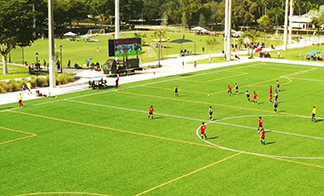 Double-sided LED screen trailer brings the European Cup football game wonderful picture