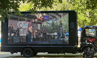 The LED trailer ignites enthusiasm for the Australian 