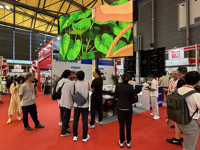Debuted at SIGN&LED CHINA Shanghai Exhibition | JCT Explores Global Outdoor Display Market with Innovative Mobile LED Solutions 